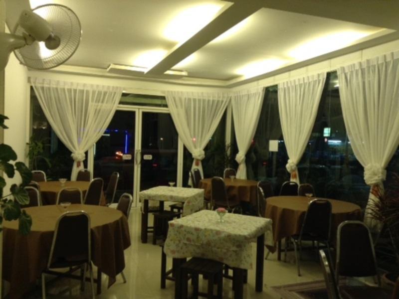 The Son Patong Beach Экстерьер фото