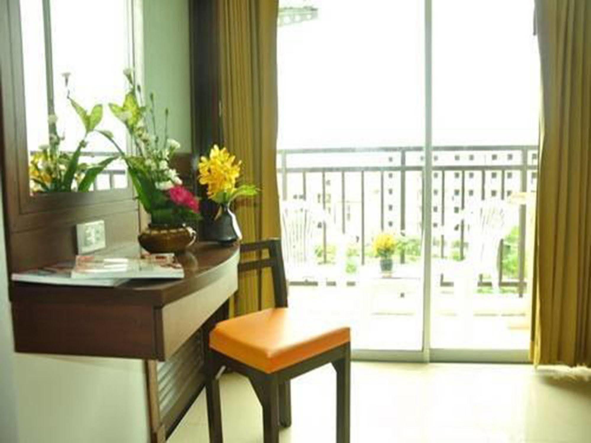 The Son Patong Beach Экстерьер фото